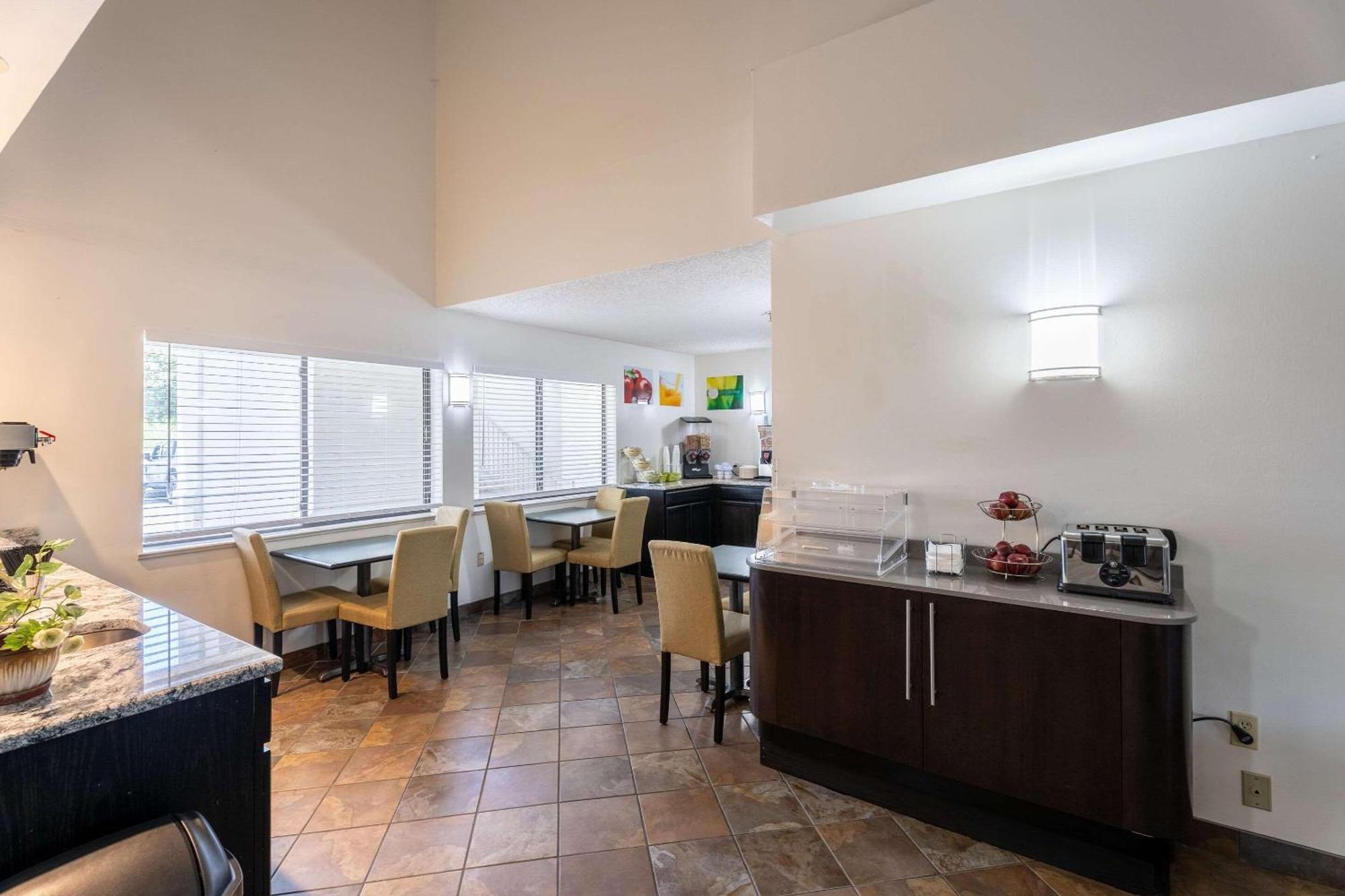Quality Inn & Suites Джанкшн Екстер'єр фото