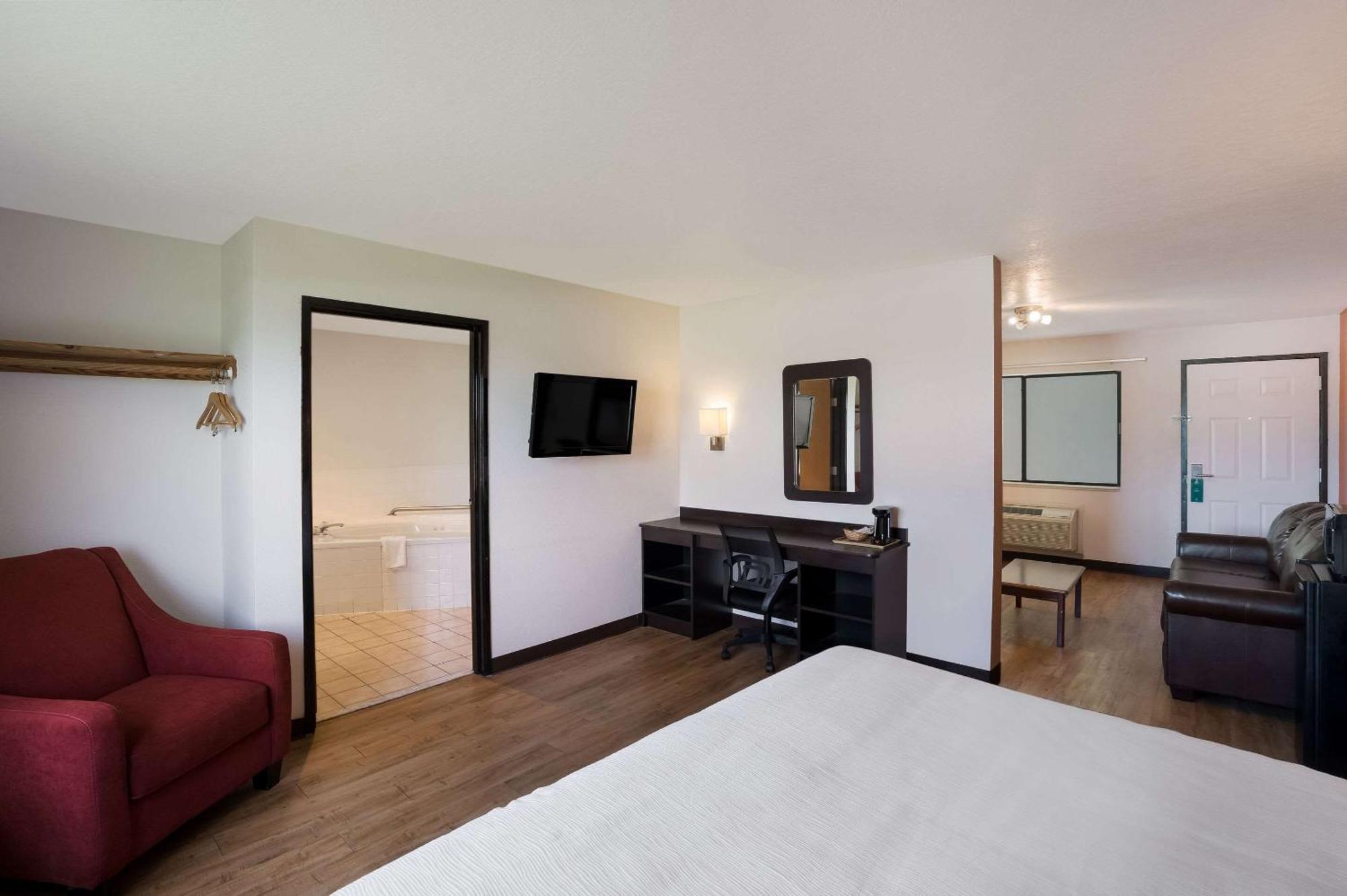 Quality Inn & Suites Джанкшн Екстер'єр фото