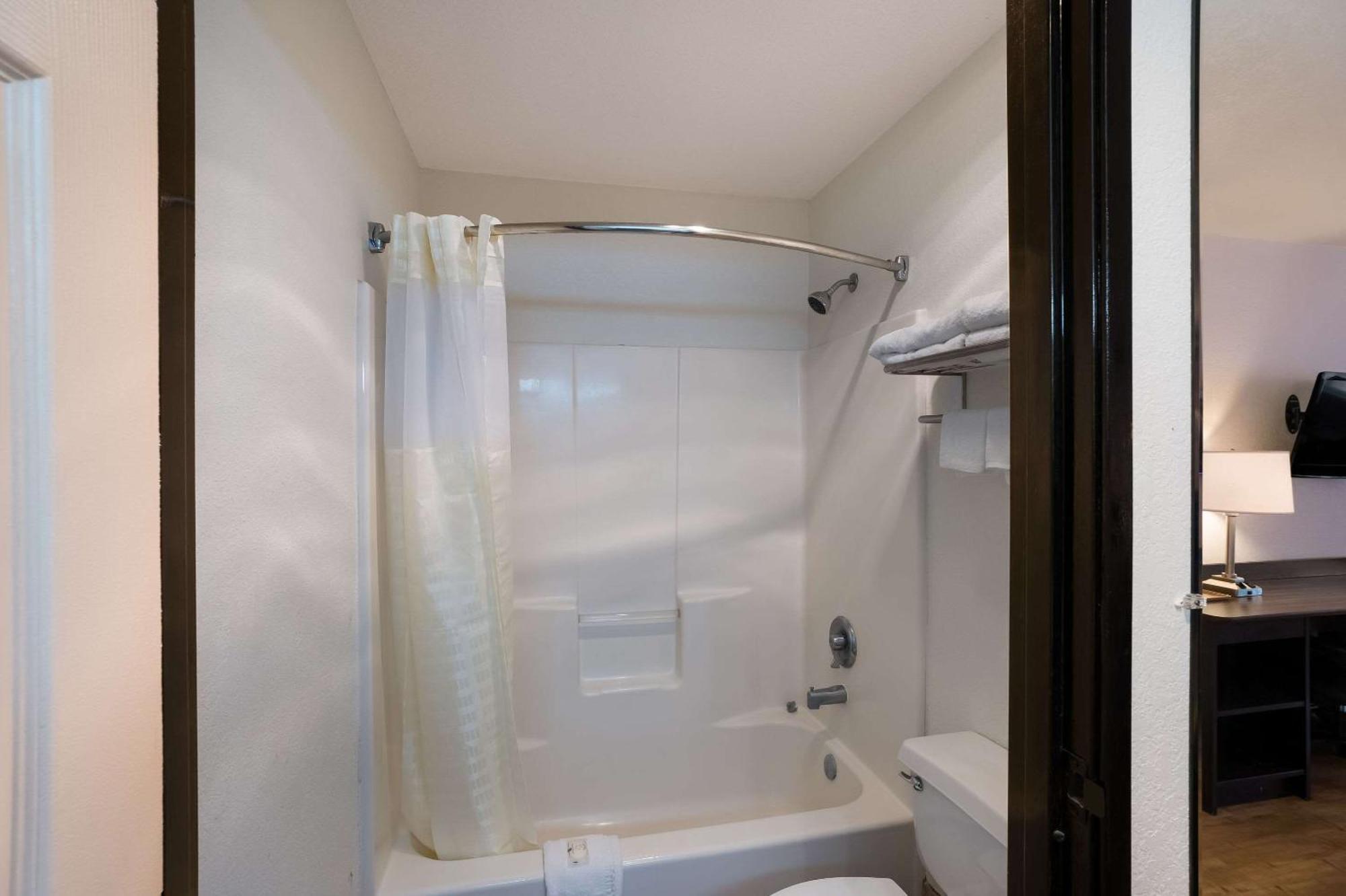 Quality Inn & Suites Джанкшн Екстер'єр фото