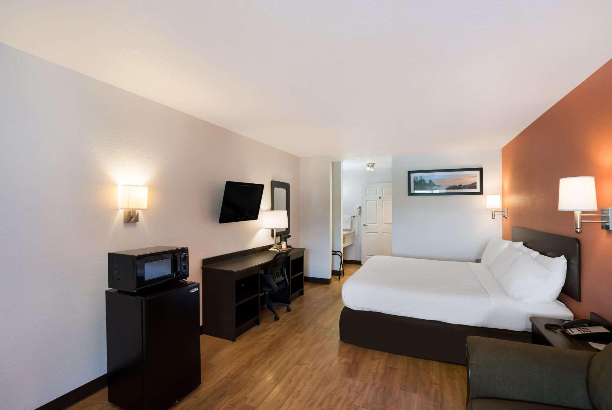 Quality Inn & Suites Джанкшн Екстер'єр фото
