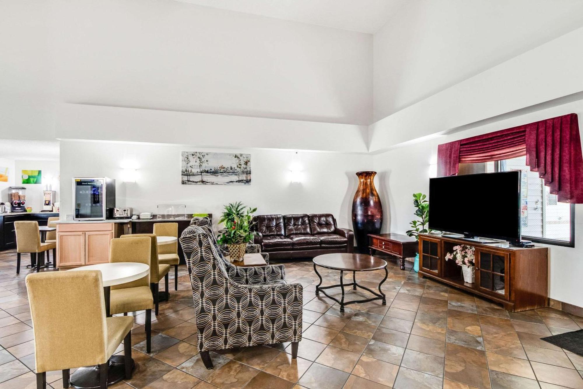 Quality Inn & Suites Джанкшн Екстер'єр фото