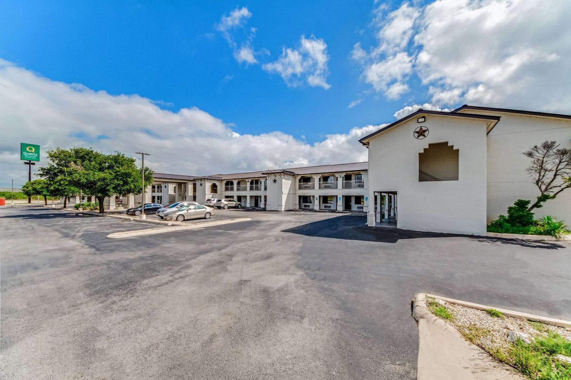 Quality Inn & Suites Джанкшн Екстер'єр фото